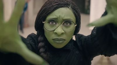 Watch Out Elphaba, Gwen Stefani And Blake Shelton Are Bringing A New Wizard Of Oz Series To Streaming