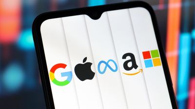 Microsoft vs. Apple: Which Stock Has Performed Better Since Trump Took Office?