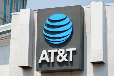 AT&T CFO: $23 billion deal with EchoStar to deliver 'attractive returns' and power 5G expansion