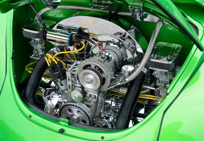 8 Sounds in Your Engine That Are Never “Nothing”