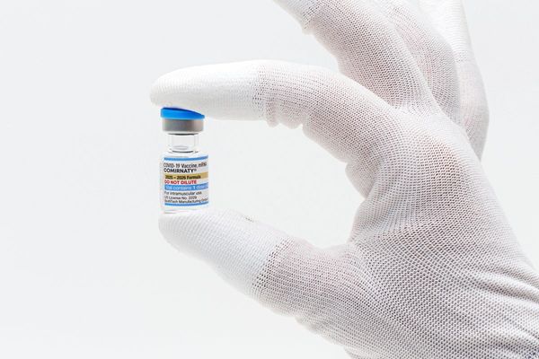 FDA approves updated COVID-19 shots but limits access for some kids and adults