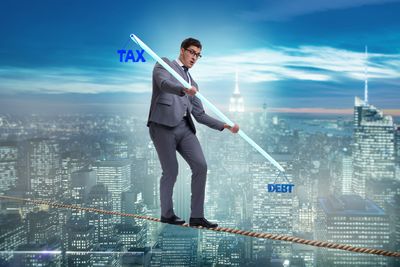 8 Insider Tricks Advisors Say the Wealthy Use to Pay Less Tax