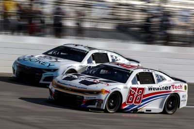 Shane van Gisbergen feels no pressure as he looks to "prove people wrong" in NASCAR Playoffs