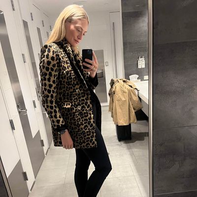 I Fly 130,000+ Miles a Year—5 Chic Plane Outfit Formulas I Swear By