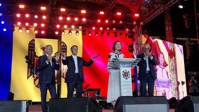 Macron pledges France's 'determined support' for Moldova joining EU