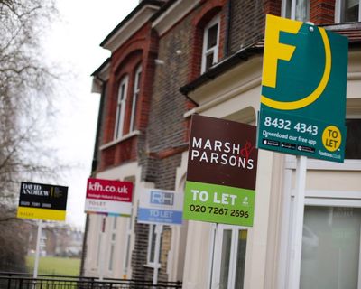 Judges to rule on Epping hotel injunction on Friday – as it happened