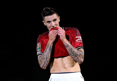 'Berta was right': Arsenal fans react to Benjamin Sesko decision as Manchester United suffer shock exit
