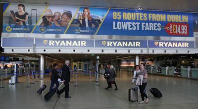 Ryanair set to raise bonuses for staff who catch oversized cabin bags