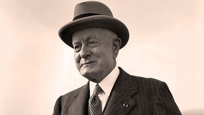 Tom Watson Sr. Perfected Salesmanship And Adaptability At IBM