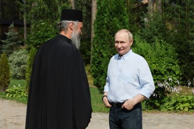 Russian Troops Push Into Dnipropetrovsk As Fuel Crisis Hits Moscow