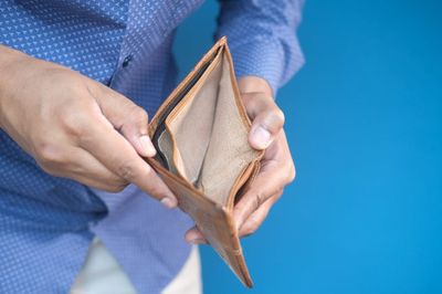 5 Dangerous “Money Shortcuts” That End in Financial Ruin