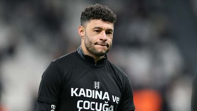 Forgotten Former Arsenal, Liverpool Star Paid to Become Free Agent