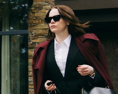 Bugonia review – Emma Stone might be an alien in Yorgos Lanthimos’s macabre conspiracy theory comedy