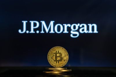 Bitcoin Undervalued Compared To Gold, Fair Value At $126,000: JPMorgan
