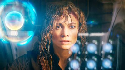 ‘Wednesday’ star gives Jennifer Lopez the coldest response when asked about working with her