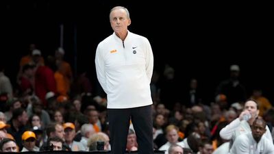 Tennessee Head Men's Basketball Coach Rick Barnes Signs Lifetime Contract With School