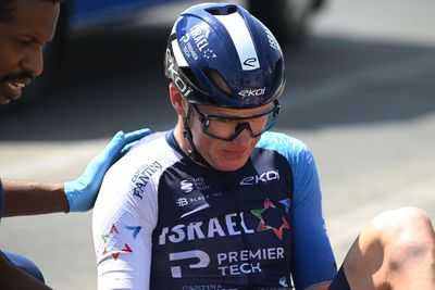 Chris Froome airlifted to hospital after 'serious' training crash