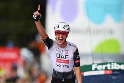 'I would have liked to do it harder' – Jay Vine climbs to victory on stage 6 of the Vuelta a España as Torstein Træen takes red jersey