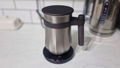 I Got Hands-on With Hotel Chocolat's New Velvetiser That Makes Hot And Cold Drinks — And It's My New Obsession
