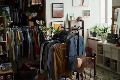 Turning $20 Finds Into $3,000 A Month — The Weekend Side Hustle Anyone Can Start