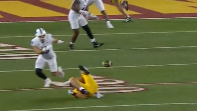Minnesota’s Season Begins With QB Throwing Interception Off Tight End’s Foot