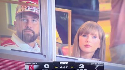 Taylor Swift Watching College Football With Travis Kelce Led to So Many Jokes