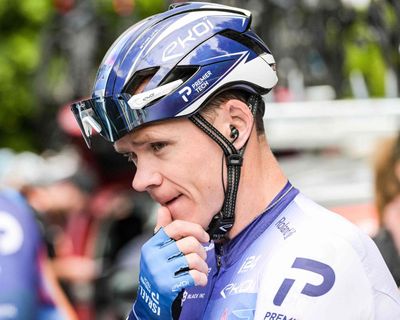 Chris Froome to undergo surgery after breaking his back during training crash