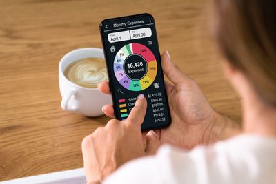 10 Budget Blues That Don’t Show Up on Any App—But Kill Wealth