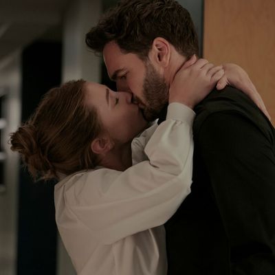 Everything We Know About the Film Adaptation of 'The Love Hypothesis' by Ali Hazelwood