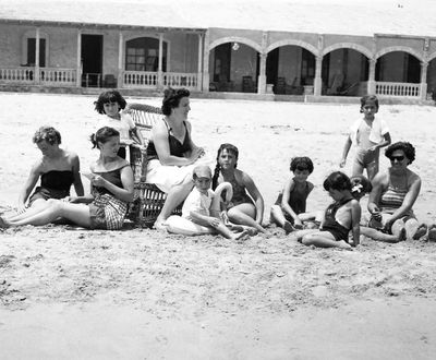 Families fight to save decades-old Costa Blanca beach-home idyll from demolition