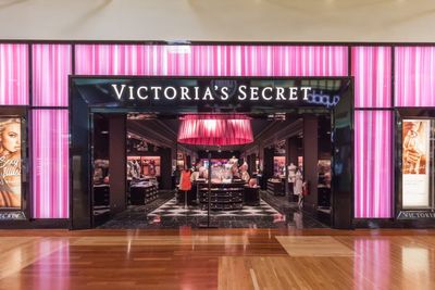 These Analysts Revise Their Forecasts On Victoria's Secret Following Q2 Results