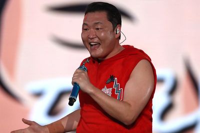 Gangnam Style star Psy issues apology after arrest over prescription drugs