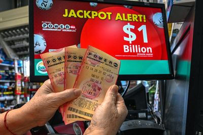 Ticket sales rocket as Powerball jackpot climbs to $1 billion for Saturday draw