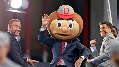 Fox's ‘Big Noon Kickoff’ to Make Classy Move During Lee Corso's Final Headgear Pick