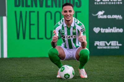 Manchester United: Antony to perform transfer U-turn as Real Betis offer for permanent deal is 'accepted'