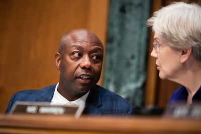 Senate Banking Democrats urge Scott to delay Fed nominee hearing - Roll Call