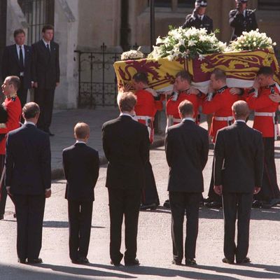 Former Palace Press Secretary Reveals Who Made the Decision for Princess Diana to "Have a Royal Funeral"—And One Choice He Deemed "Outrageous"