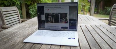After reviewing countless ultrabooks, the elegance of the Honor MagicBook Art 14 2025 truly stands out