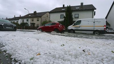 What is a supercell thunderstorm and could climate change make them more common in Europe?