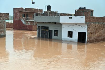 Half a million people stranded by heavy flooding evacuated in Pakistan
