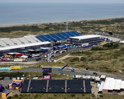 Dutch F1 Grand Prix qualifying: Piastri saves best to last to pip Norris to pole – as it happened