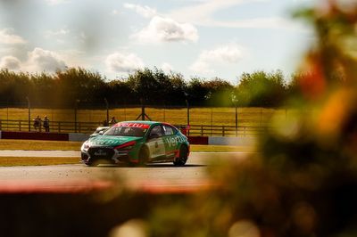 BTCC Donington Park: Chilton bounces back from red flag to top times