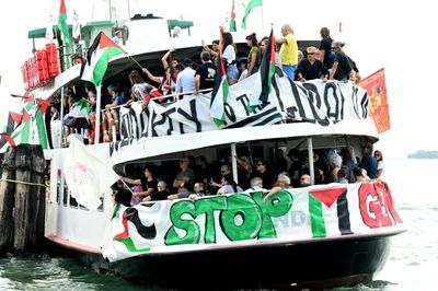 Thousands Protest Israeli Siege Of Gaza Near Venice Film Festival