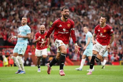 Manchester United squeeze past Burnley with controversial Fernandes penalty