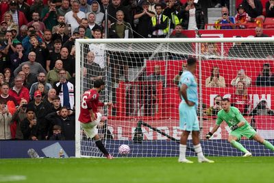 Man Utd rescued by added-time Bruno Fernandes penalty in victory over Burnley