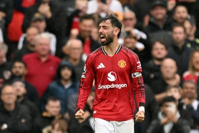 Fernandes Lifts Man Utd Gloom, Frank Suffers First League Loss With Spurs