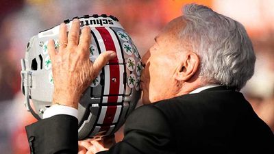 Lee Corso's Final 'College GameDay' Headgear Pick Had Football World Choked Up