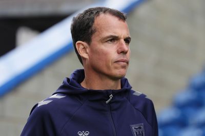 Regis Le Bris delighted to see Sunderland take advantage of limited chances