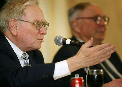 9 Warren Buffett Quotes for Investors to Live By