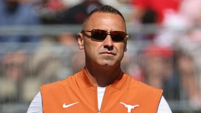 Steve Sarkisian Ripped by Fans for Play-Calling on Goal Line vs. Ohio State